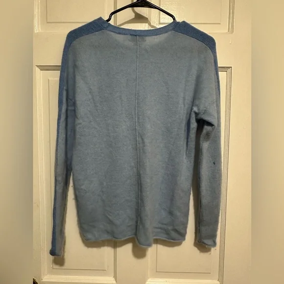 Women’s Cashmere Blue Vineyard Vines Long Sleeve Shirt Size Small - Picture 2 of 4